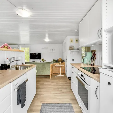 Lovely In With Kitchen *
